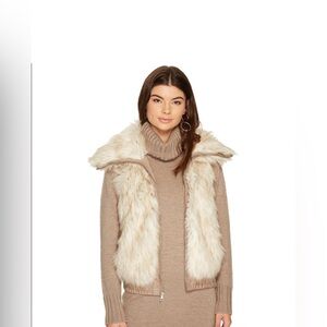 BB Dakota Faux Fur Zipper Vest